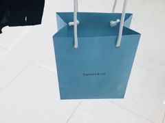 -Tiffany & Co.蒂芙尼
(杭州大厦店)