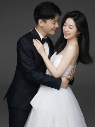 -易摄影婚纱摄影工作室