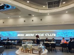 -MINI MARS 移动的空间站乐园·餐饮·派对(浦东金桥店)