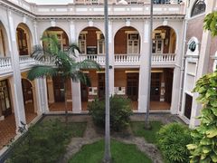 -香港大学