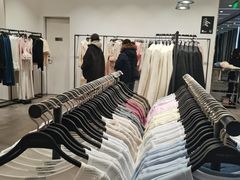 -URBAN REVIVO(上海中庚漫游城店)