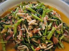 酸笋炒空心菜-浩海火烧云傣家菜(京广店)