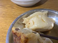 -黄阿姨锅贴大王(万航渡路店)