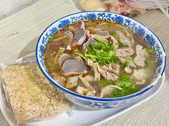 -叶新小吃店(来凤小区总店)