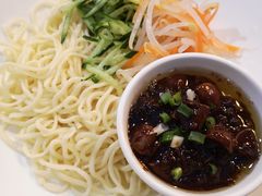 -鼓楼吃面·肉啃肉(南锣鼓巷店)