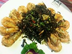 -香巴拉云南餐厅(华莱坞店)