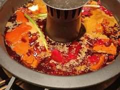 -晓宇重庆火锅(西安荟聚店)
