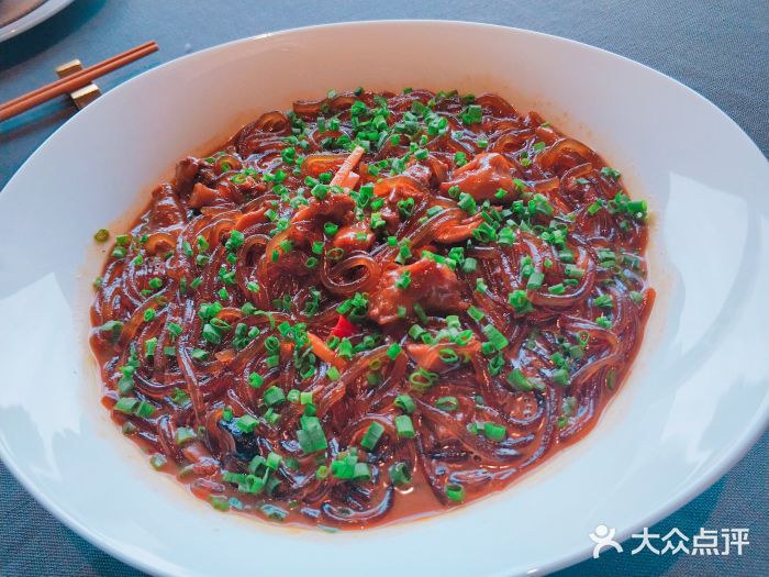 新荣记(BFC外滩金融中心店)沙蒜烧豆面图片