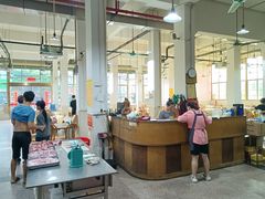 -标记美食新鲜猪杂(兴南大道店)