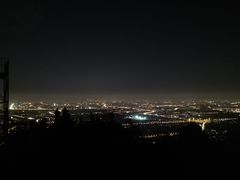 -鬼笑石后山停车场