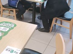 大堂-老乡鸡(滨湖假日店)