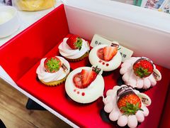 草莓纸杯蛋糕-派悦坊·甜品·蛋糕(日坛店)