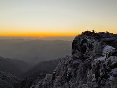 -黄山光明顶山庄