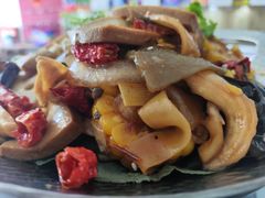 -天天向上素食餐厅(五台山店)