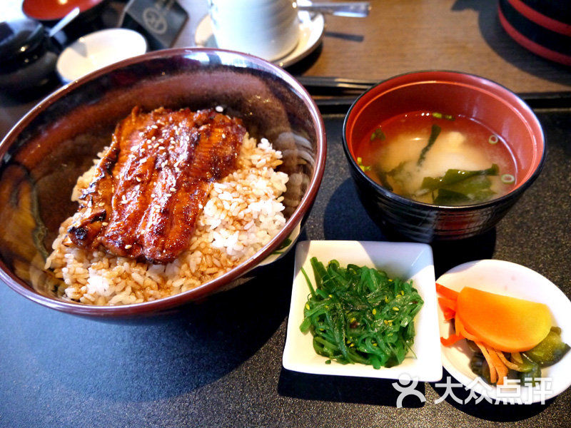 鳗鱼饭定食