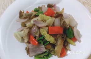 Onion Stir-fried Pig's Stomach