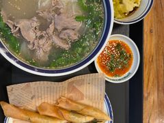 -云阿蛮云南生烫牛肉米线(奉贤路店)