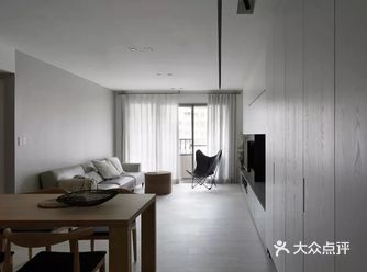 100㎡现代高级灰，干净清爽 整体空间以灰白黑为主