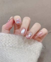 -七月美睫 美甲