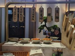 -百春原湖南牛肉粉(百联世纪店)
