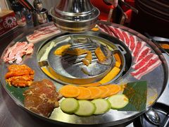 -哈哈碳都·牛肋条无限自助烤肉(台江万达店)