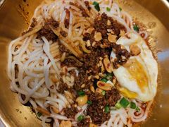 招牌传统麻辣面-聚合鑫东北熏酱熟食麻辣面(长阳店)