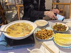 -霄汉牛三鲜湖北砂锅菜(万松园2店)