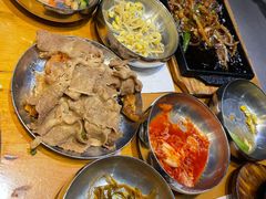 -老炉家木炭烤肉(长江国际店)