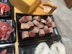 -果松木炭酸菜铜火锅·外婆参鸡汤