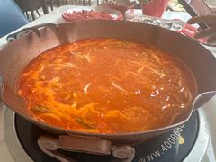 -毛辣果·贵州红酸汤牛肉火锅(西单店)