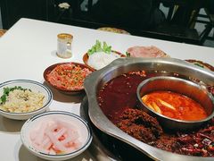 -卤校长老火锅(杨家坪直营店)
