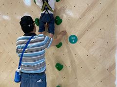 -ROCKPLUS攀岩馆(环宇城店)