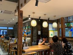 大堂-弄堂咪道-饭香·面香·馄饨香(钦州北路田尚坊店)