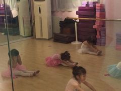 教室-雅米拉艺术中心(少儿舞蹈培训)