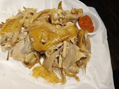 -头上红煨盐鸡·非遗院子餐厅