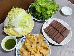 -鑫龙火锅城(环山路店)