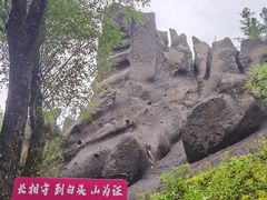 -峡谷浮石林景区