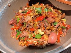 土家锅气爆鸡杂-吃饭皇帝大(合生汇店)