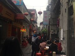 -陈老添美食店(宝华路店)