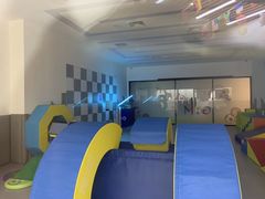 -美国谷斯妈妈早教中心 (陆家嘴店)