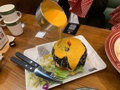 瀑布芝士牛肉汉堡-肥韬茶餐厅(南山mini店)