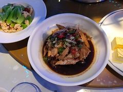 -艳阳天民俗村(公园路店)