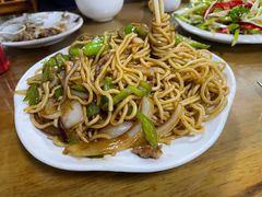 -亨利烧烤(理想山店)