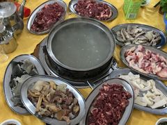 -五洞培记山庄·鲜牛肉火锅