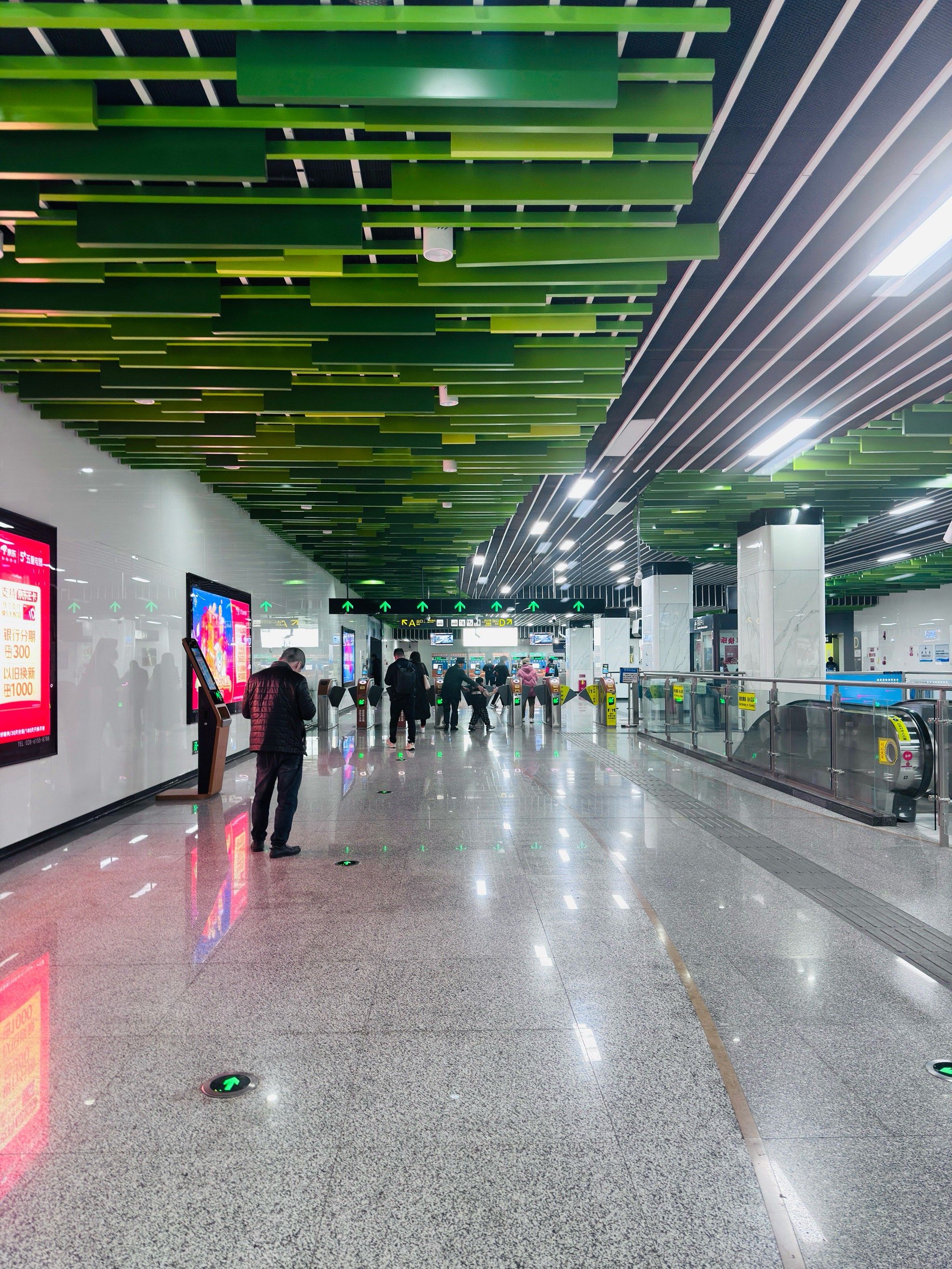 望丛祠站是成都地铁6号线的一个站点
开放有4个出入口

6号线呈