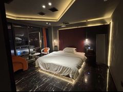 -全季酒店(上海火车站天目西路店)