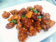 蒜子牛肉粒-六和聚传统烤鸭.天津菜(和平店)