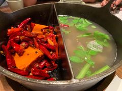草本鸳鸯锅-盡膳口福跷脚牛肉火锅(晶耀前滩店)