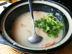 鲜虾粥-颐和•海鲜砂锅粥•啫啫煲(奥林匹克广场店)