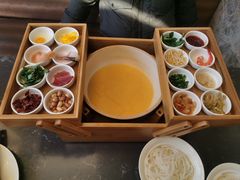 -云南荟·湖畔领宴(领事馆店)